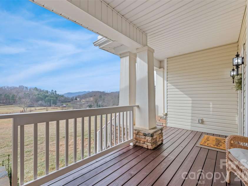 343 Rocky Lane Road, Clyde, NC 28721.  MLS# CAR4330222, YatesRealty ID 12719. 