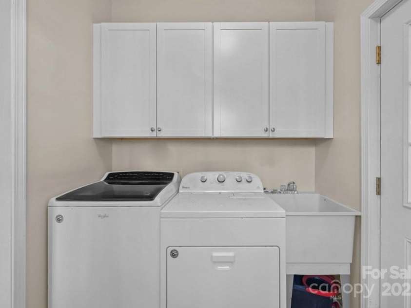 165 Eagles Ridge Road, Sylva, NC 28779.  MLS# CAR4330472, YatesRealty ID 1272. 