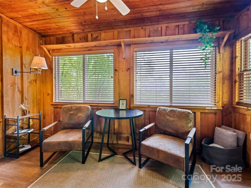 237 Biltmore Circle, Bryson City, NC 28713.  MLS# CAR4258734, YatesRealty ID 12720. 
