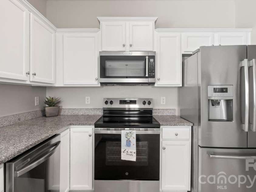 244 Makayla Court, Fort Mill, SC 29715.  MLS# CAR4421039, YatesRealty ID 12722. 