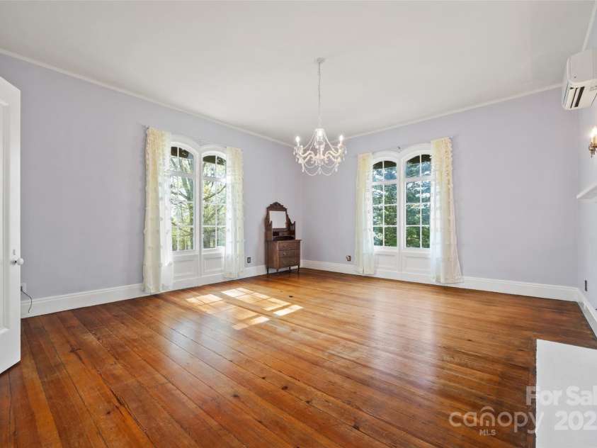 121 Congress Street, York, SC 29745.  MLS# CAR4235428, YatesRealty ID 12723. Bedroom #5