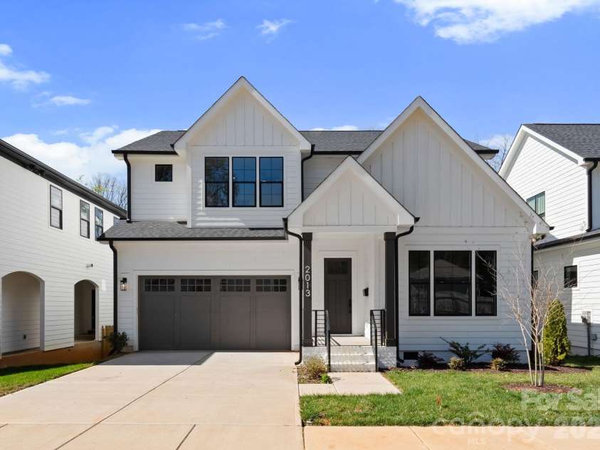 2013 South Street, Charlotte, NC 28208.  MLS# CAR4355952, YatesRealty ID 12725. 