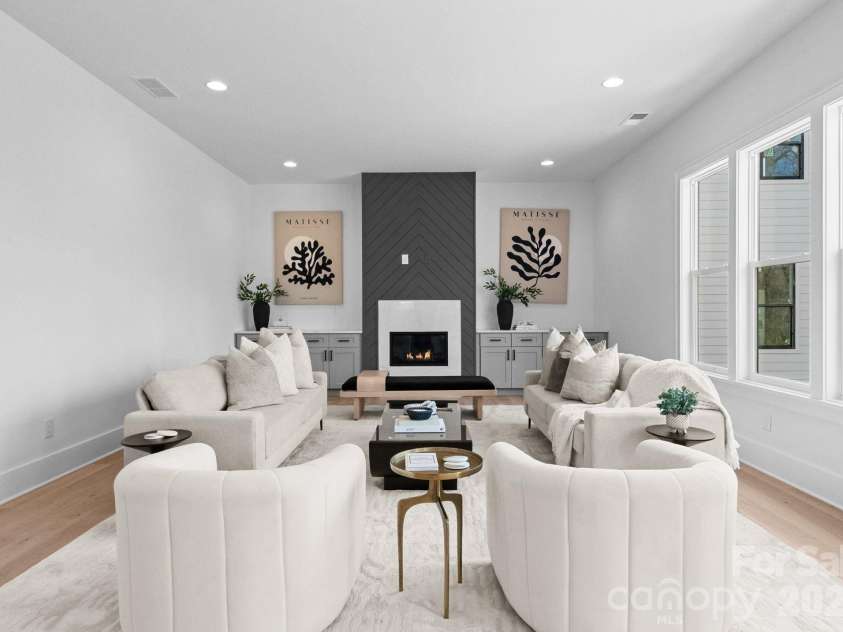 2013 South Street, Charlotte, NC 28208.  MLS# CAR4355952, YatesRealty ID 12725. 
