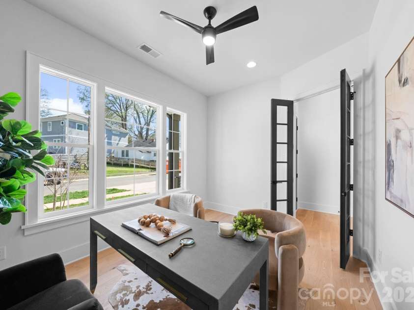 2013 South Street, Charlotte, NC 28208.  MLS# CAR4355952, YatesRealty ID 12725. 