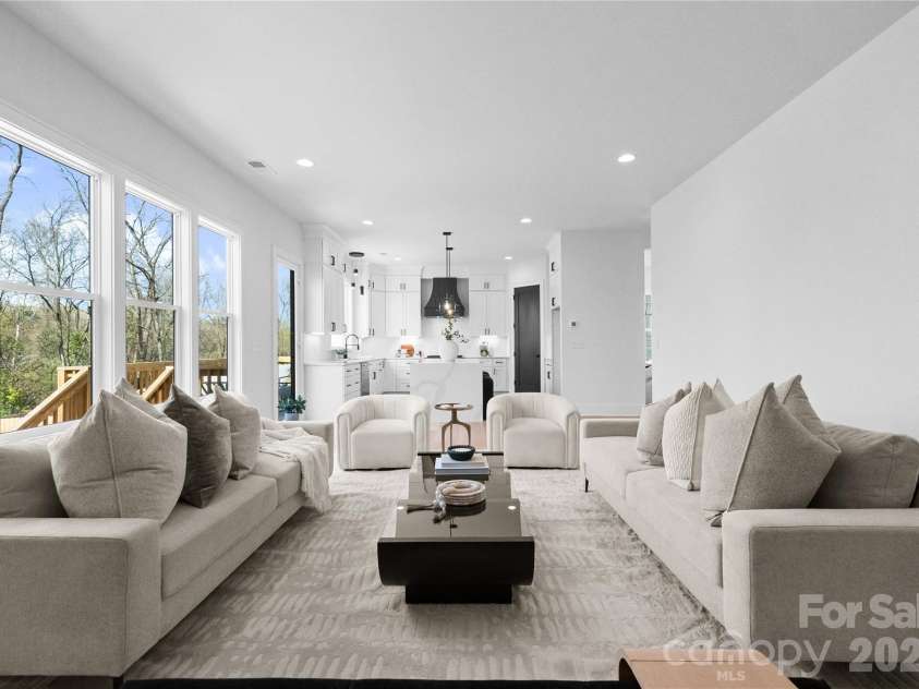2013 South Street, Charlotte, NC 28208.  MLS# CAR4355952, YatesRealty ID 12725. 