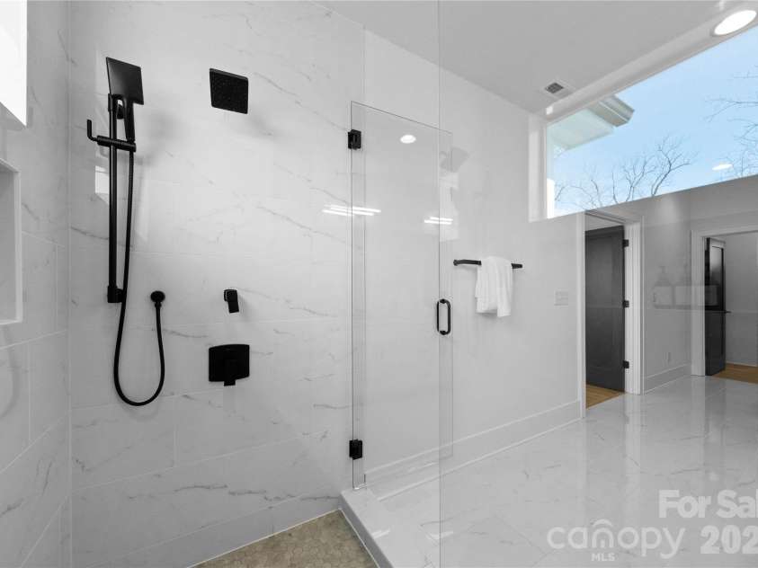 2013 South Street, Charlotte, NC 28208.  MLS# CAR4355952, YatesRealty ID 12725. 