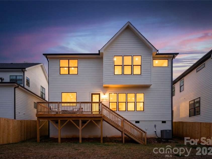 2013 South Street, Charlotte, NC 28208.  MLS# CAR4355952, YatesRealty ID 12725. 