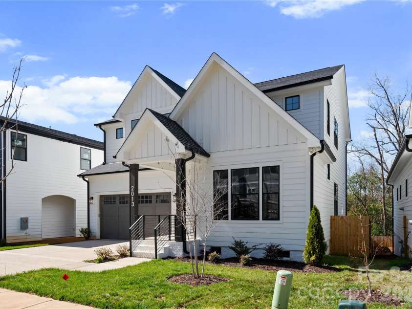 2013 South Street, Charlotte, NC 28208.  MLS# CAR4355952, YatesRealty ID 12725. 