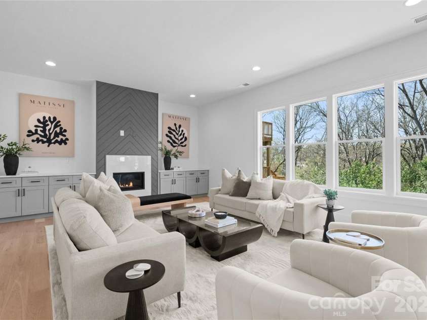 2013 South Street, Charlotte, NC 28208.  MLS# CAR4355952, YatesRealty ID 12725. 