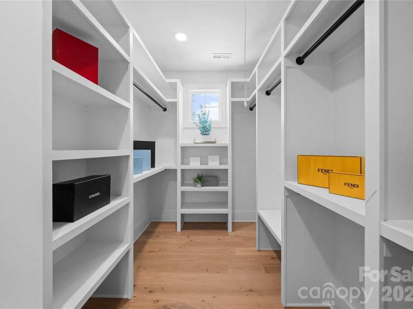 2013 South Street, Charlotte, NC 28208.  MLS# CAR4355952, YatesRealty ID 12725. 