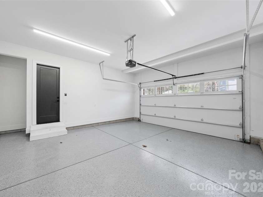 2013 South Street, Charlotte, NC 28208.  MLS# CAR4355952, YatesRealty ID 12725. 
