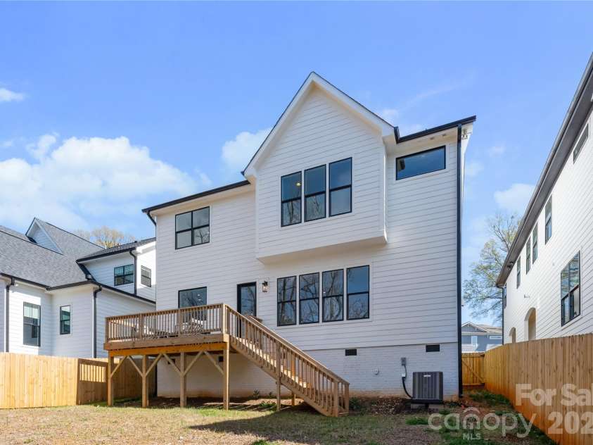 2013 South Street, Charlotte, NC 28208.  MLS# CAR4355952, YatesRealty ID 12725. 