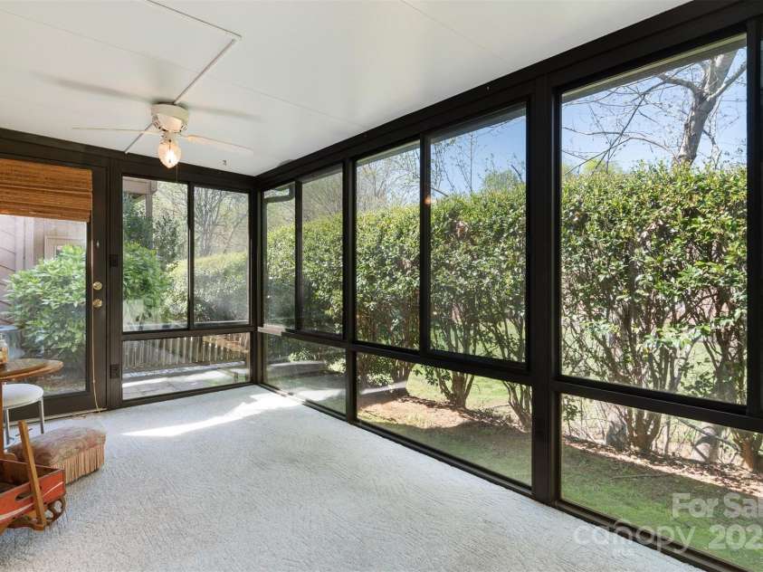 1652 12th Street, Hickory, NC 28601.  MLS# CAR4194268, YatesRealty ID 12726. 