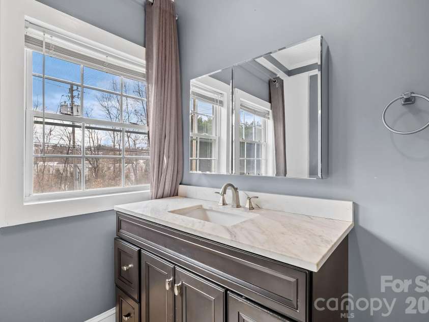 221 Summit Street, Asheville, NC 28803.  MLS# CAR4358791, YatesRealty ID 12726. 