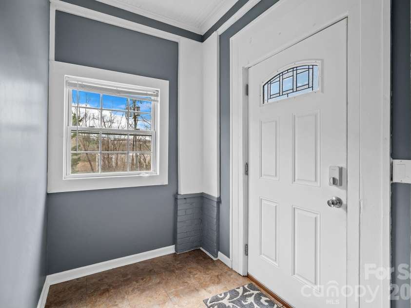 221 Summit Street, Asheville, NC 28803.  MLS# CAR4358791, YatesRealty ID 12726. 