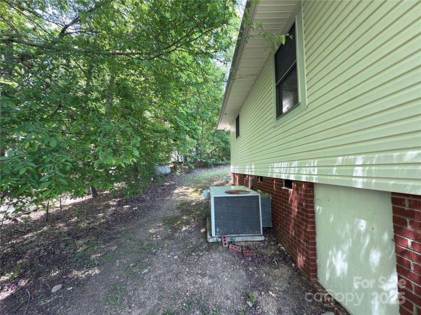 12719 Cottonville Road, Norwood, NC 28128.  MLS# CAR4248669, YatesRealty ID 12728. 