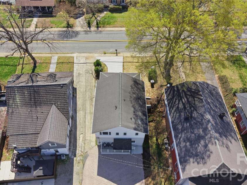 129 Corban Avenue, Concord, NC 28025.  MLS# CAR4357891, YatesRealty ID 12728. 