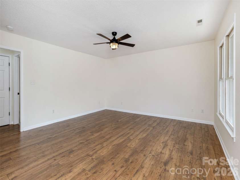 203 Rocky Mountain Way, Arden, NC 28704.  MLS# CAR4361121, YatesRealty ID 12729. 
