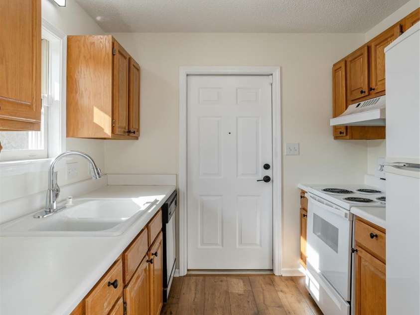 203 Rocky Mountain Way, Arden, NC 28704.  MLS# CAR4361121, YatesRealty ID 12729. 