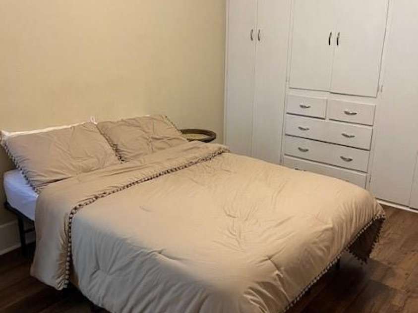 1001 End Avenue, Statesville, NC 28677.  MLS# CAR4203888, YatesRealty ID 1273. 