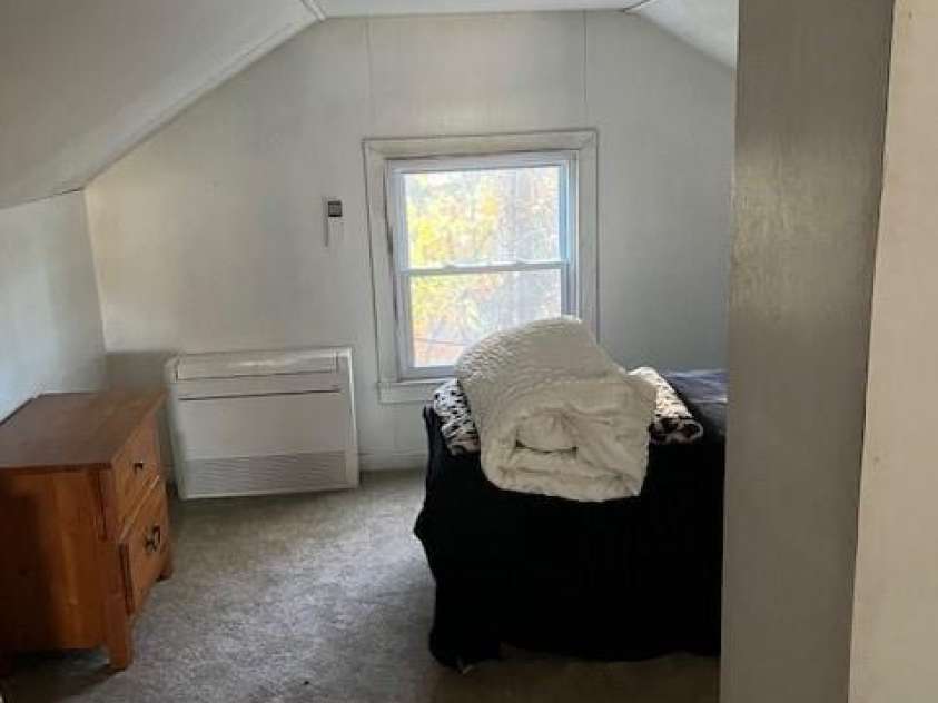 1001 End Avenue, Statesville, NC 28677.  MLS# CAR4203888, YatesRealty ID 1273. 