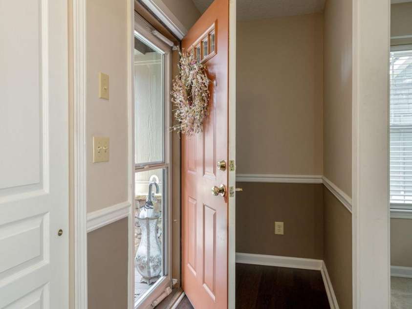 501 Fox Den Court, Hendersonville, NC 28792.  MLS# CAR4361980, YatesRealty ID 12730. 