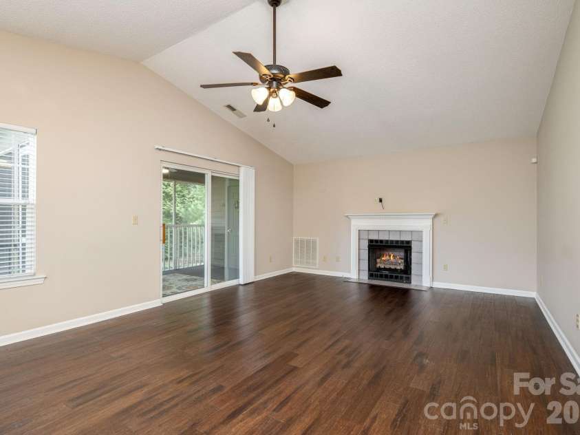 501 Fox Den Court, Hendersonville, NC 28792.  MLS# CAR4361980, YatesRealty ID 12730. 
