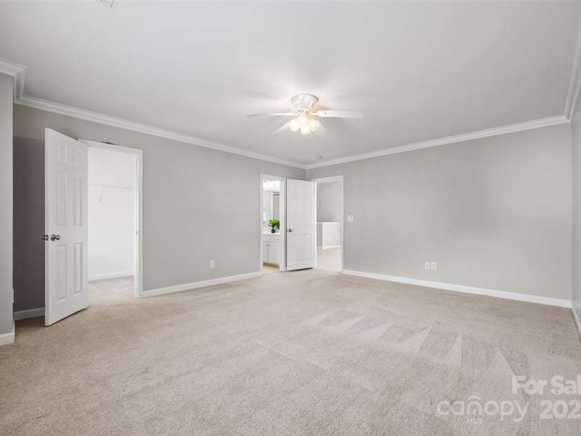 6424 Chadwell Court, Fort Mill, SC 29707.  MLS# CAR4255139, YatesRealty ID 12730. Bedroom 5 with attached Full Bath and Walk-In Closet