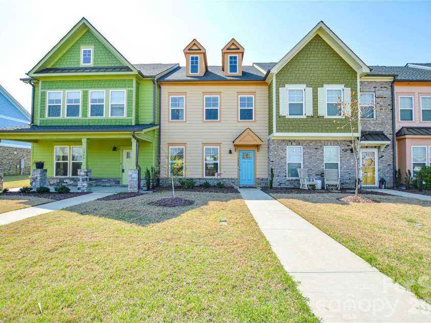 1042 Riverwalk Parkway, Rock Hill, SC 29730.  MLS# CAR4363460, YatesRealty ID 12731. 