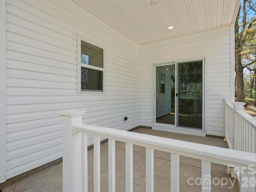 533 Broadway Court, Statesville, NC 28677.  MLS# CAR4364567, YatesRealty ID 12732. Unit A