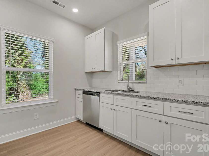 533 Broadway Court, Statesville, NC 28677.  MLS# CAR4364567, YatesRealty ID 12732. Unit B