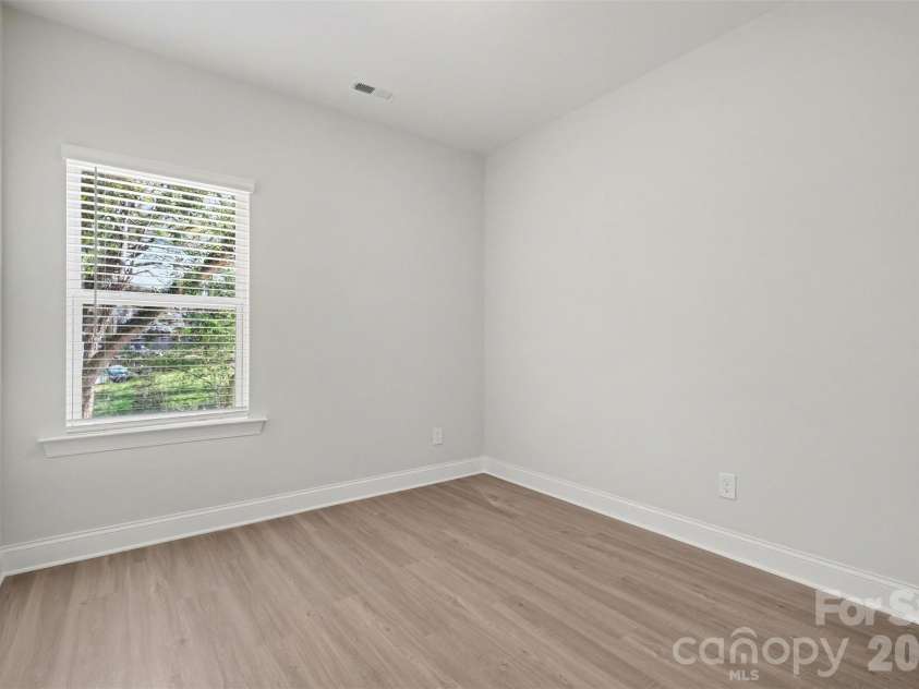 533 Broadway Court, Statesville, NC 28677.  MLS# CAR4364567, YatesRealty ID 12732. Unit B