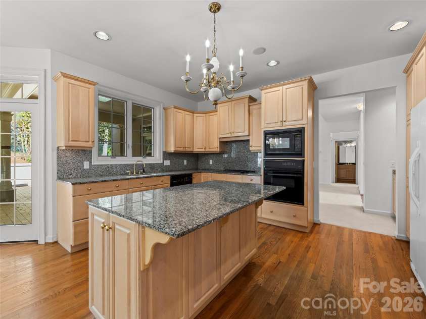 3 Fir Tree Lane, Asheville, NC 28803.  MLS# CAR4365505, YatesRealty ID 12733. Kitchen