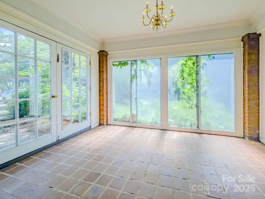 407 Main Street, Forest City, NC 28043.  MLS# CAR4254486, YatesRealty ID 12733. 