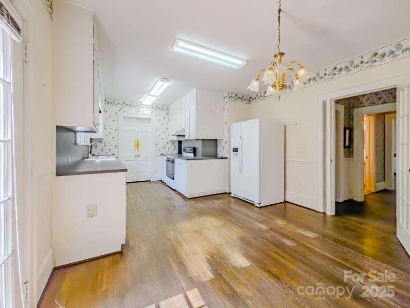 407 Main Street, Forest City, NC 28043.  MLS# CAR4254486, YatesRealty ID 12733. 