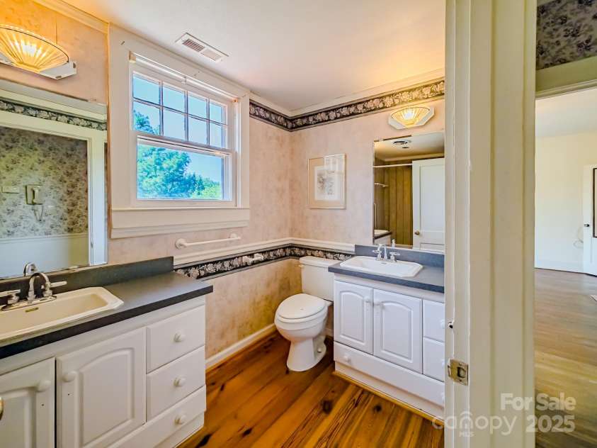 407 Main Street, Forest City, NC 28043.  MLS# CAR4254486, YatesRealty ID 12733. 