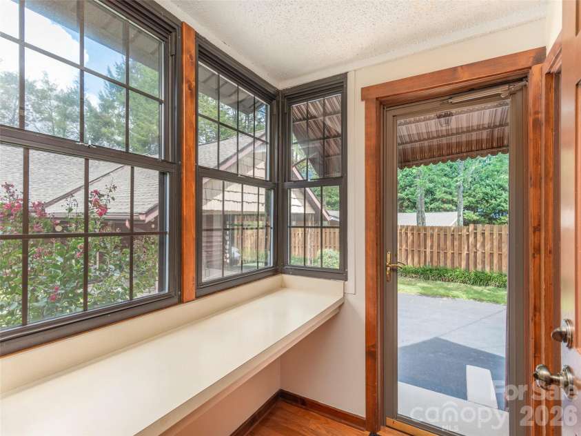 169 Serpentine Avenue, Hot Springs, NC 28743.  MLS# CAR4366060, YatesRealty ID 12734. Right Entryway