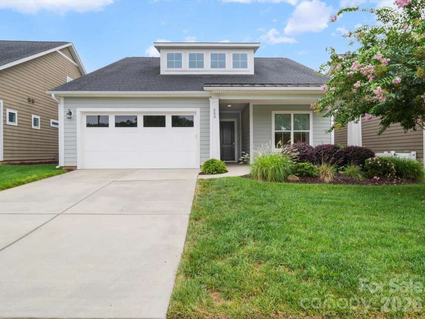 253 Stone Mountain Way, Denver, NC 28037.  MLS# CAR4368168, YatesRealty ID 12735. 