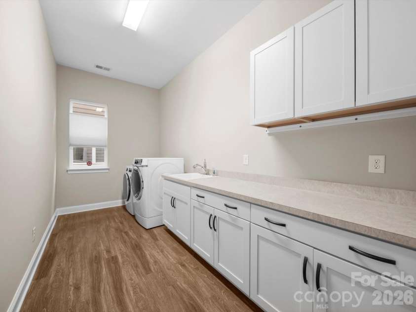 253 Stone Mountain Way, Denver, NC 28037.  MLS# CAR4368168, YatesRealty ID 12735. Washer and dryer included