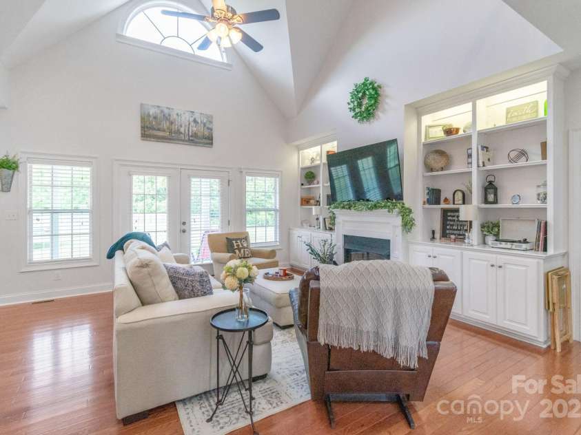 945 Songbird Street, Lancaster, SC 29720.  MLS# CAR4253644, YatesRealty ID 12735. 