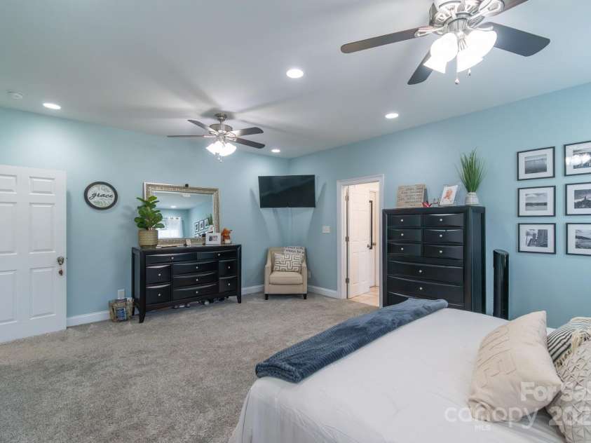 945 Songbird Street, Lancaster, SC 29720.  MLS# CAR4253644, YatesRealty ID 12735. 