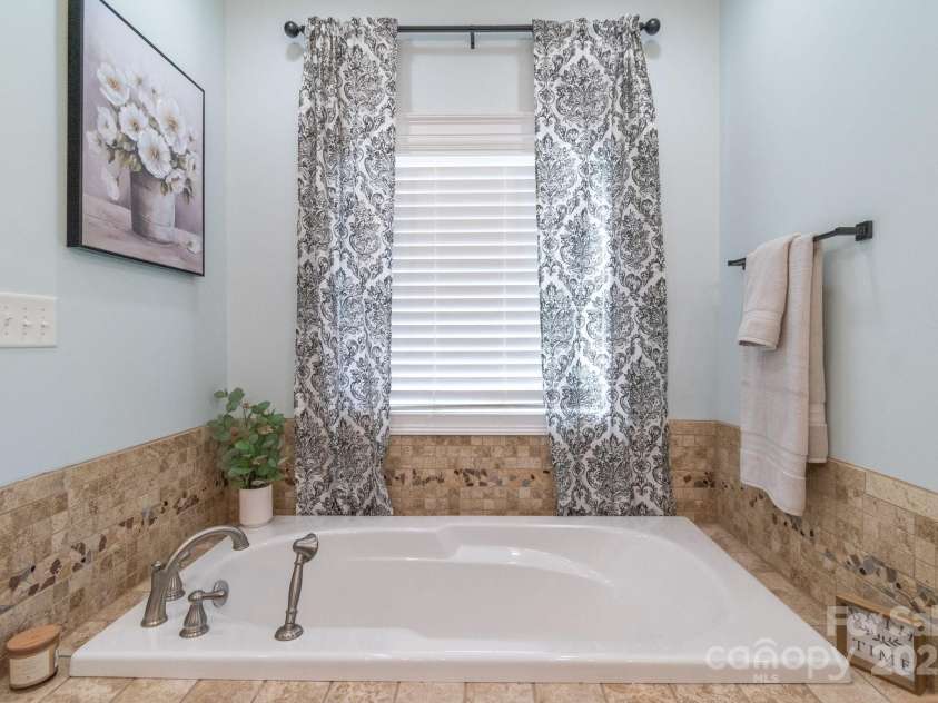 945 Songbird Street, Lancaster, SC 29720.  MLS# CAR4253644, YatesRealty ID 12735. 