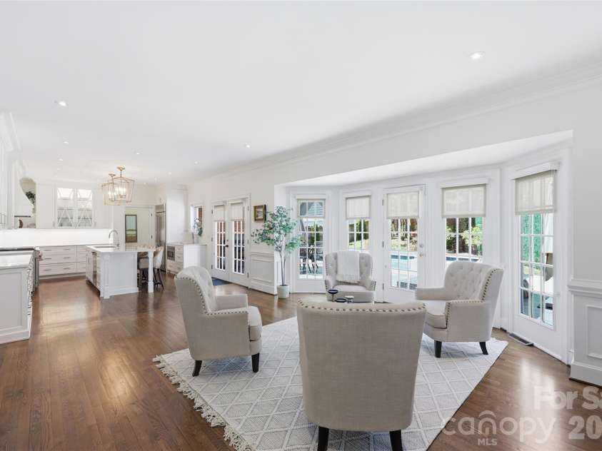 1124 Linganore Place, Charlotte, NC 28203.  MLS# CAR4369053, YatesRealty ID 12737. 