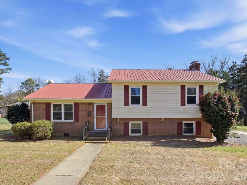 191 Fryling Avenue, Concord, NC 28025.  MLS# CAR4356548, YatesRealty ID 12738. 
