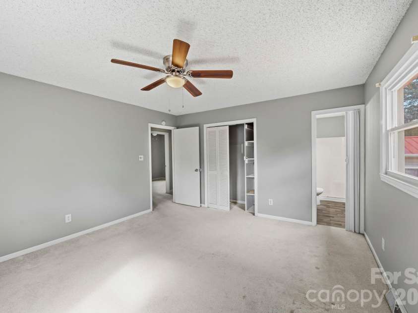 191 Fryling Avenue, Concord, NC 28025.  MLS# CAR4356548, YatesRealty ID 12738. 