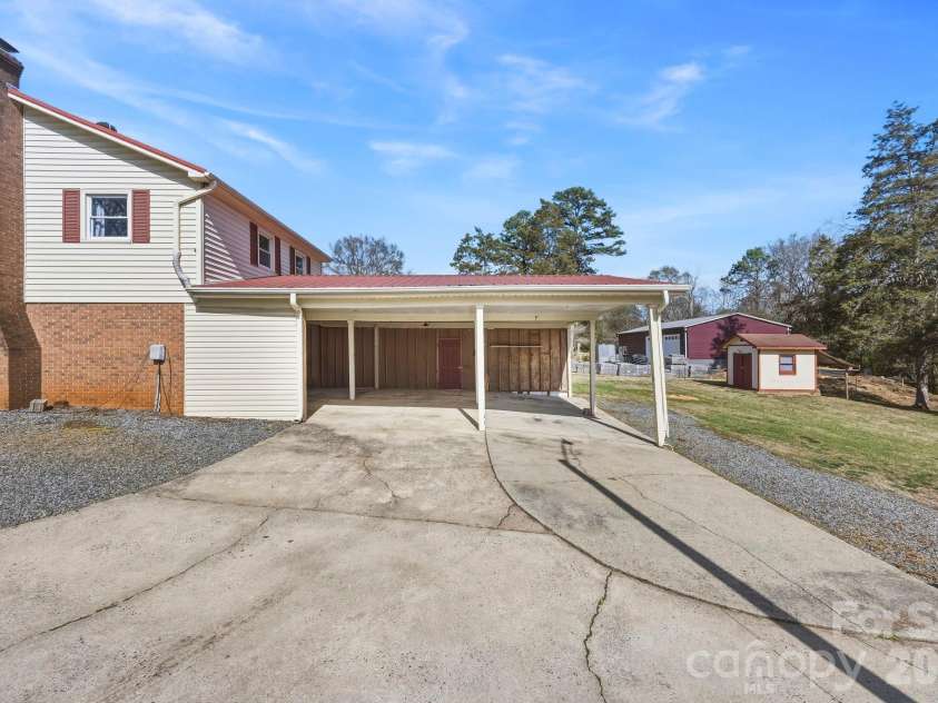 191 Fryling Avenue, Concord, NC 28025.  MLS# CAR4356548, YatesRealty ID 12738. 
