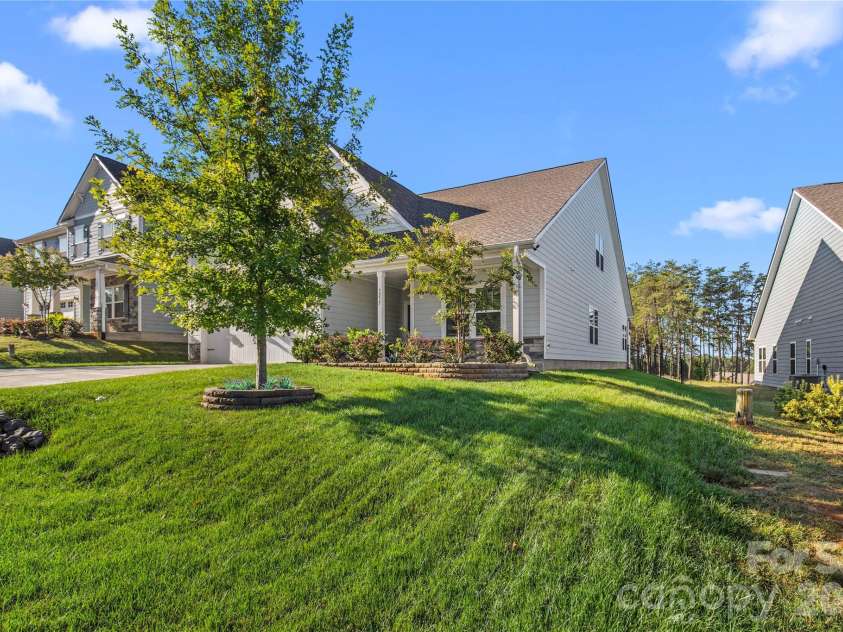 5235 Admirals Landing, Lancaster, SC 29720.  MLS# CAR4430130, YatesRealty ID 12739. 