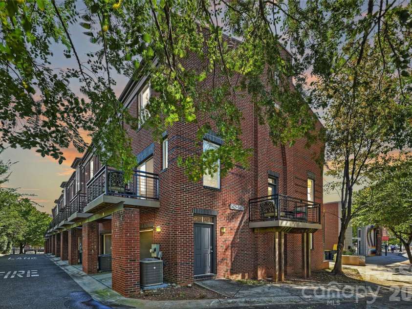 1425 Camden Road, Charlotte, NC 28203.  MLS# CAR4311487, YatesRealty ID 1274. Dusk in South End