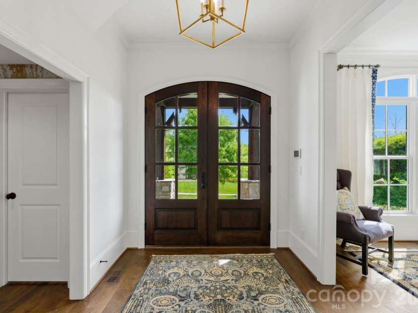 1605 Arborfield Commons Court, Matthews, NC 28105.  MLS# CAR4367073, YatesRealty ID 12740. Foyer 