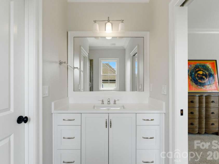 1605 Arborfield Commons Court, Matthews, NC 28105.  MLS# CAR4367073, YatesRealty ID 12740. Full Bath 2
